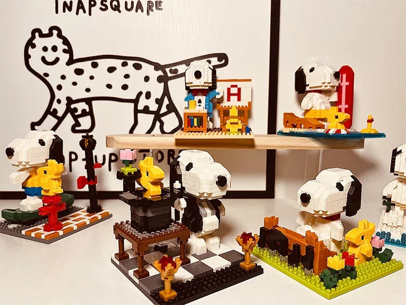 Snoopy Diamond Building Blocks Assembly Street View Model Character Scene Dog Mini Bricks Figure Toys For Christmas Gifts