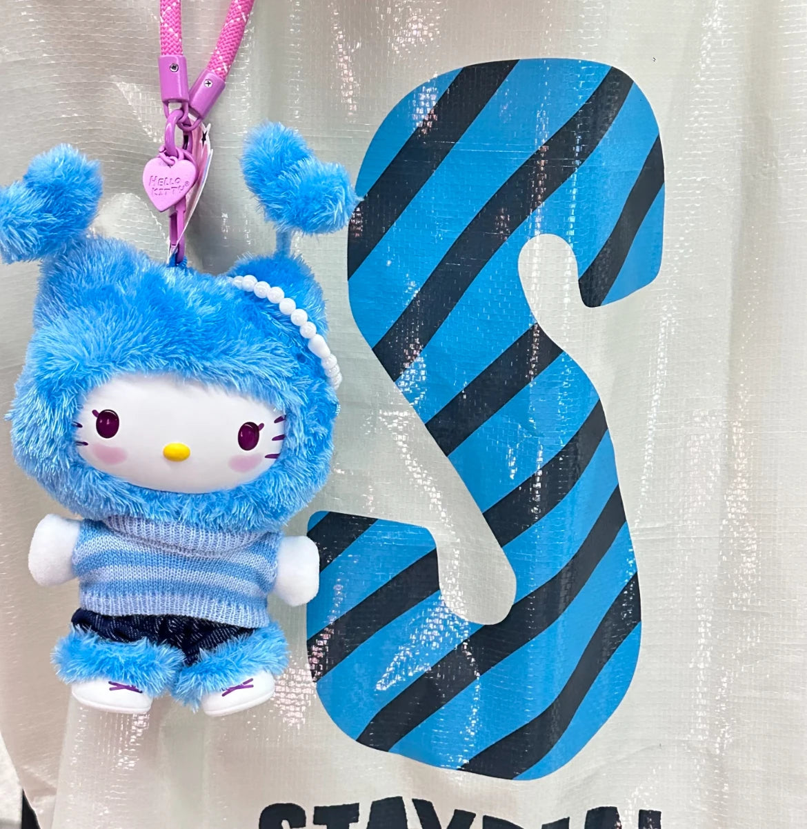 Genuine Hellokitty Pop Star Series Blind Box Trendy Toys Kawai Vinyl Plush Bag Pendant Collect Dolls Mystery Box Birthday Gift